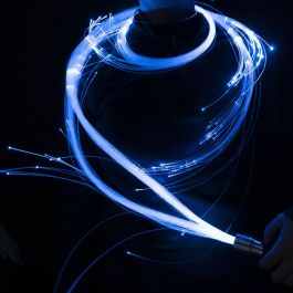 Fiber Flies Mega FiberHead - Schweif für Fiber Flies LED-Peitsche - 160  Fasern Kaufen? -  - Der Online Jonglierladen